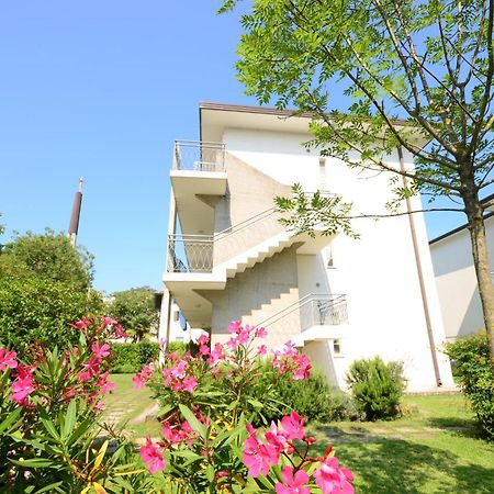 Villa Terry Lignano Sabbiadoro Exteriör bild